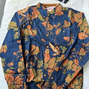 Staple Shirts brand new size M